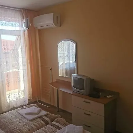 Radenkovi * Sveti Vlas